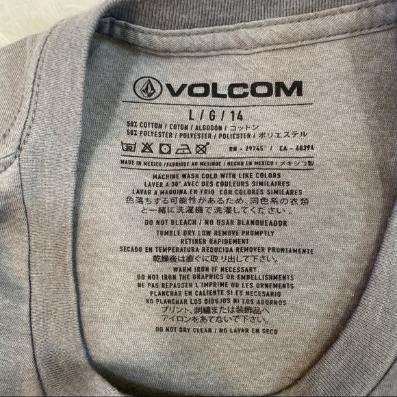 Men’s Volcom  t-shirt - Picture 3 of 7